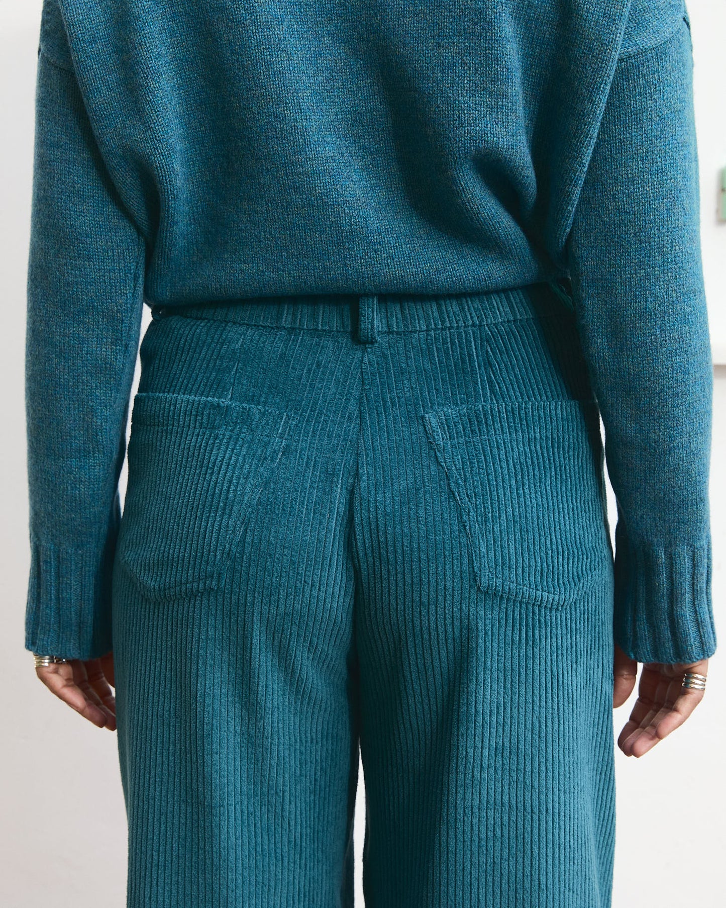 Pantalone velluto Mainà in Verde oceano