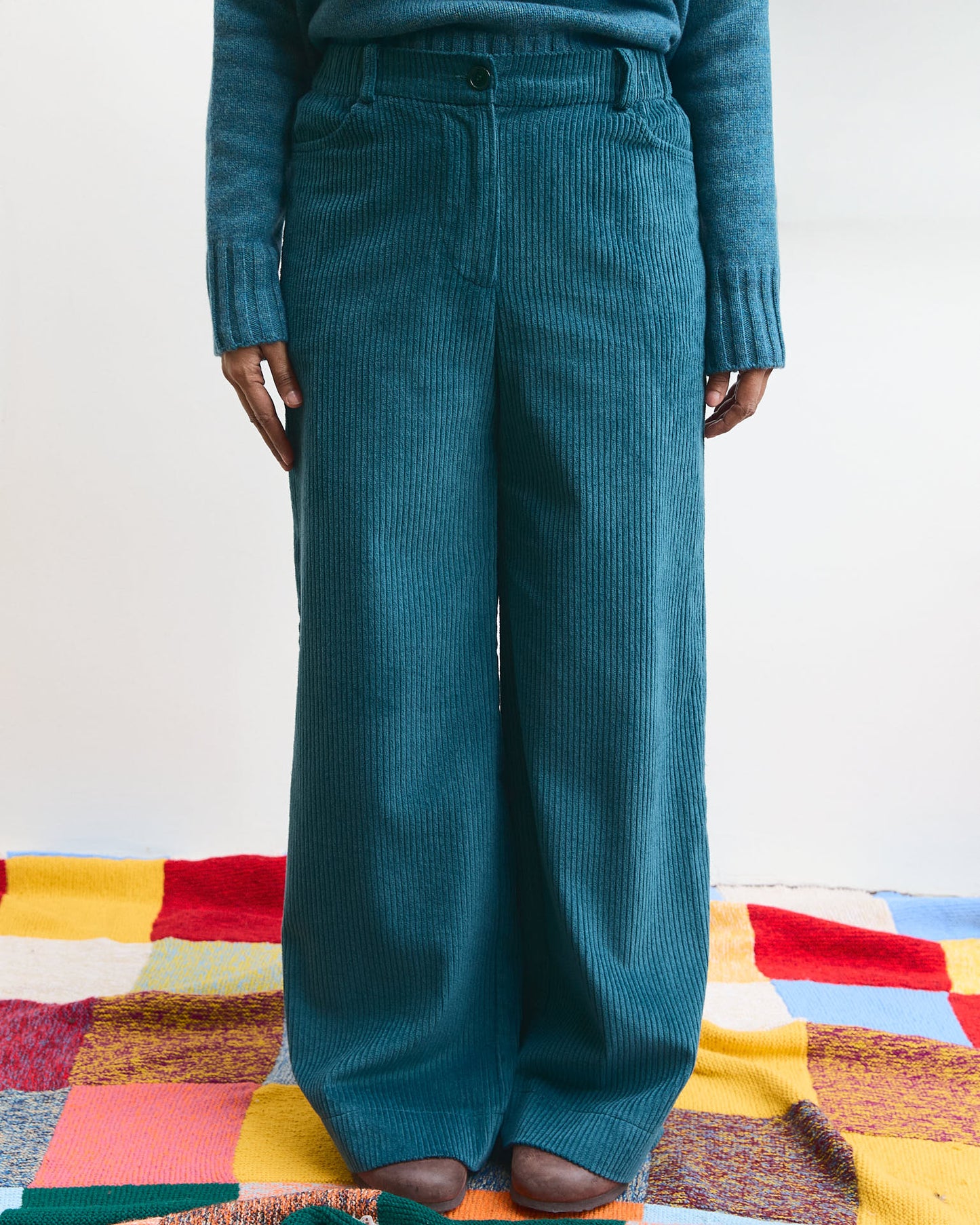 Pantalone velluto Mainà in Verde oceano