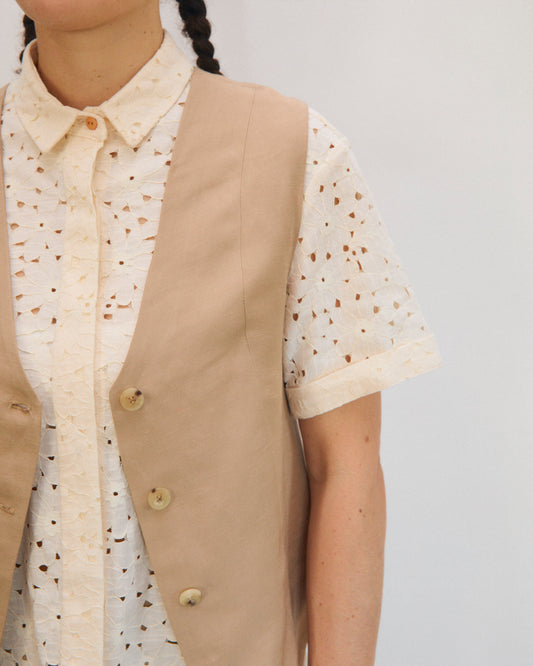 Gilet estivo Pecìn in bamboo e lino beige sabbia