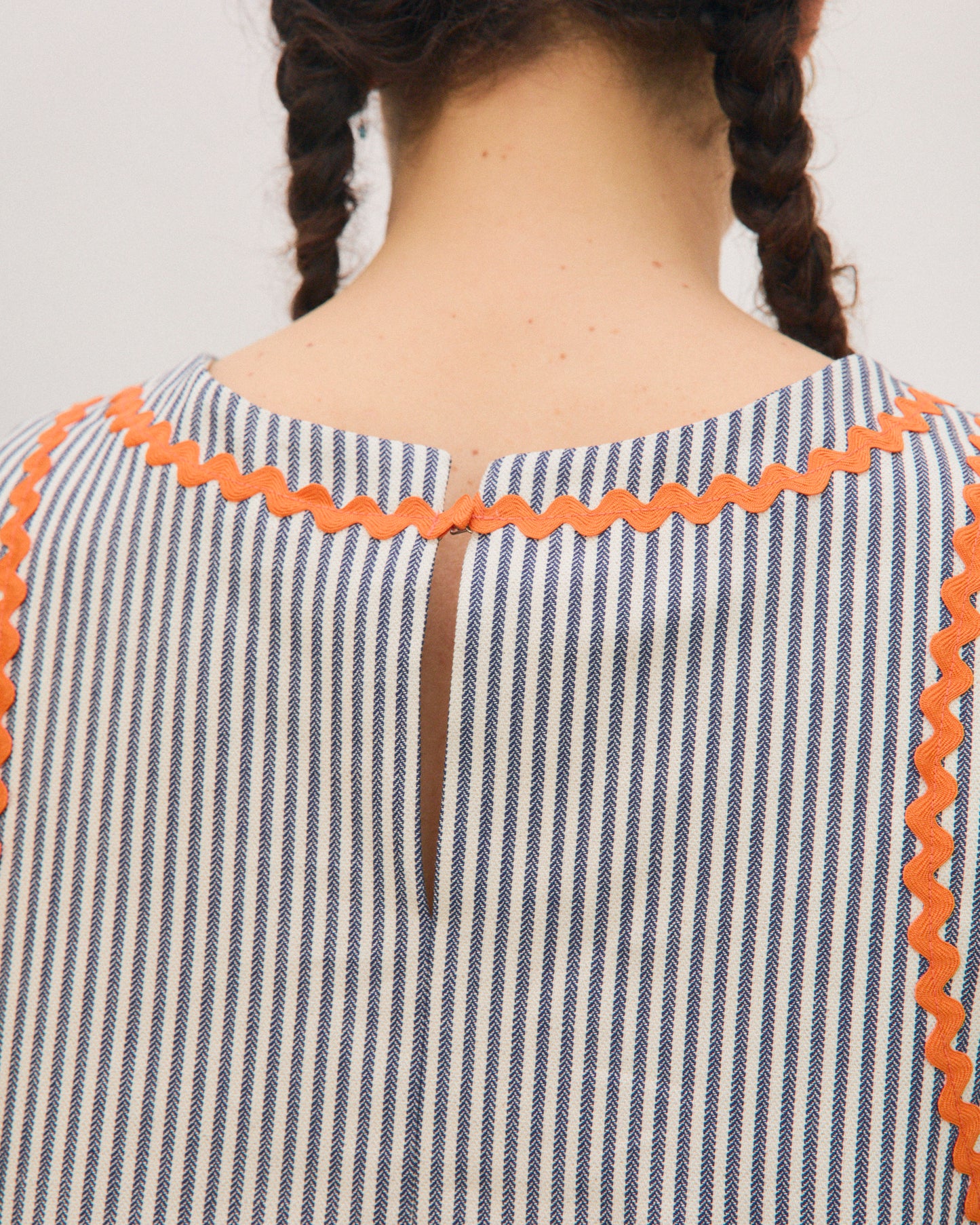 Pecìn Wool Vest in Cloud Grey
