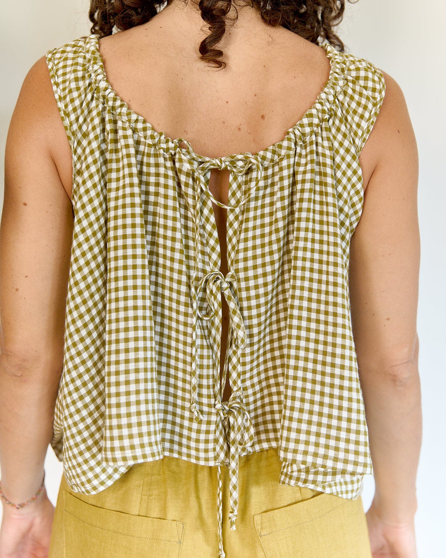 Pecìn Wool Vest in Cloud Grey