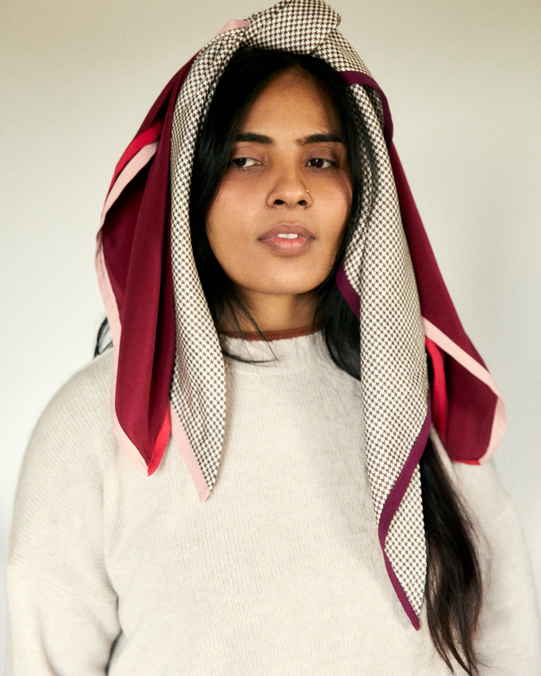 Pezzo unico- Foulard Niù in seta vintage pied de poule